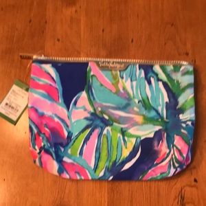 Lily salt water pouch